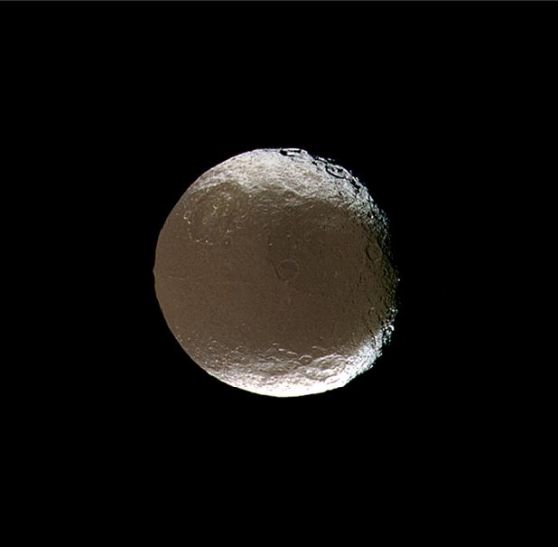 Iapetus ou Japet- satellite artificiel extraterrestre de Saturne. dans Espace iapetus_003