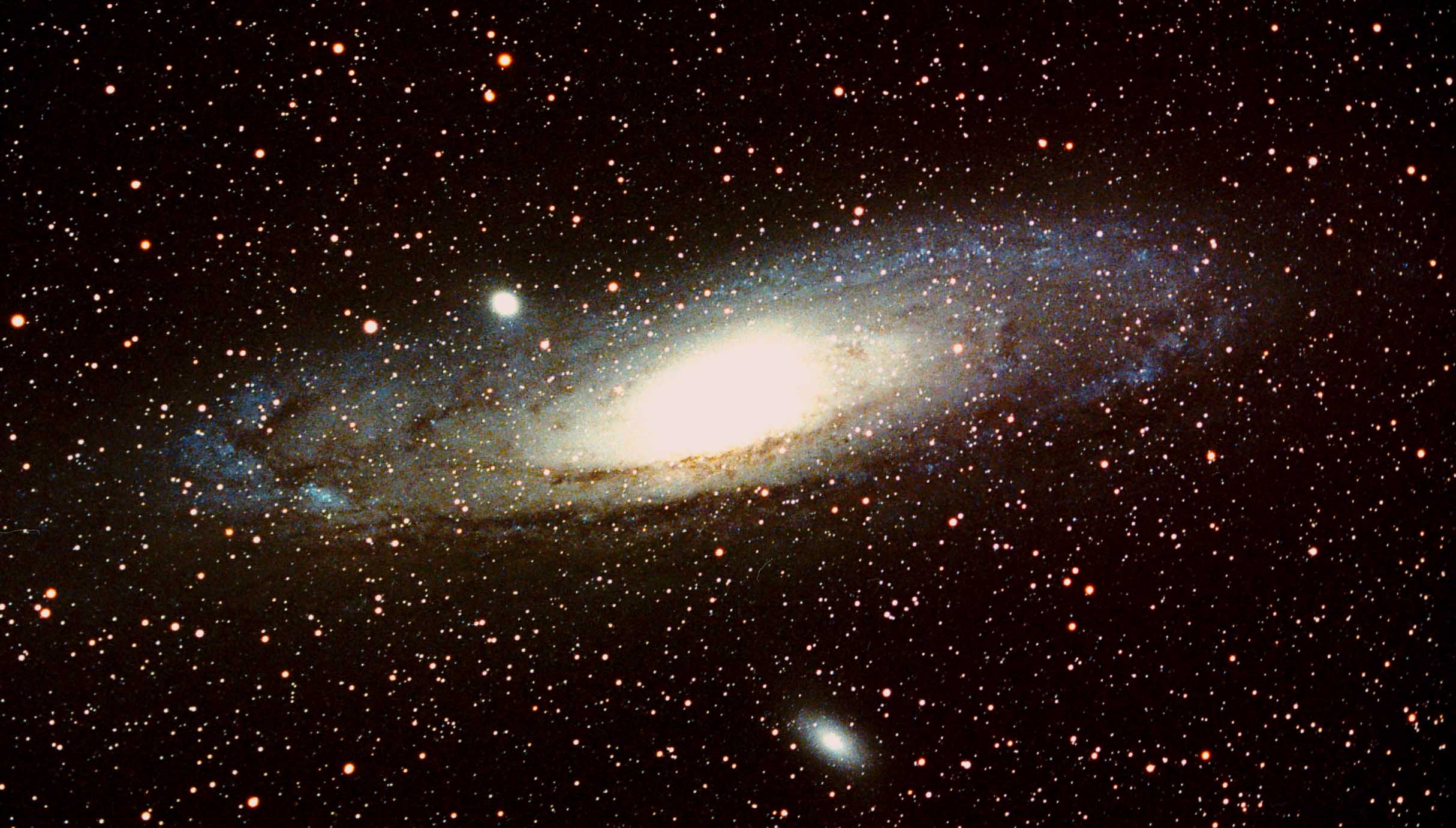 Andromeda galaxy: 251 KB